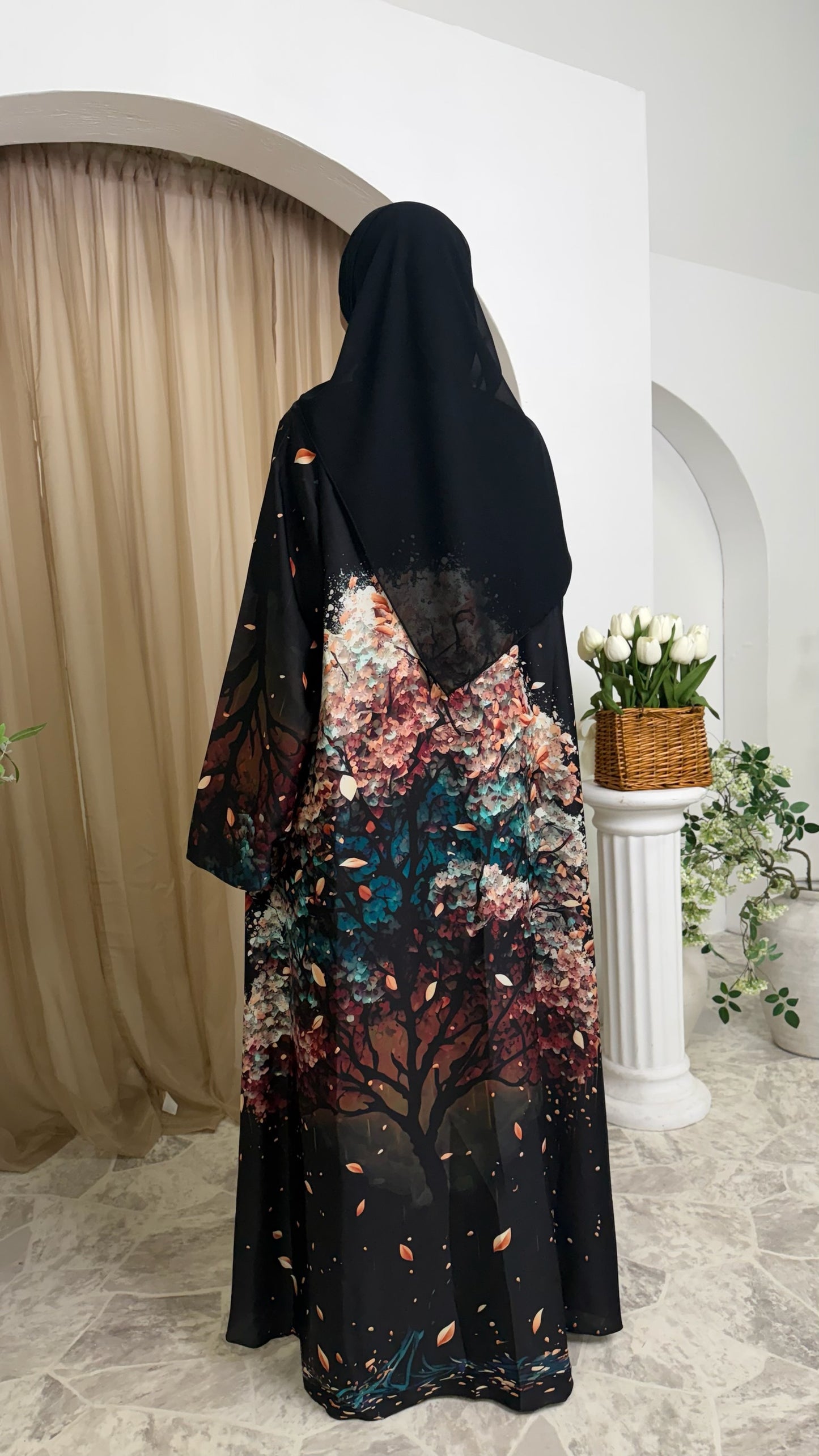 Noor Garden Abaya